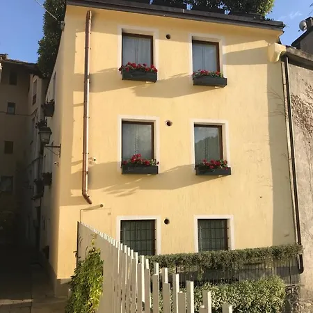 Maison Du Passage Guest house Aosta
